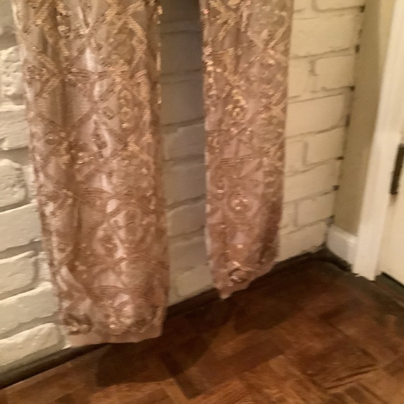 2pc plus size gold sequin jogging set. - Picture 7 of 10